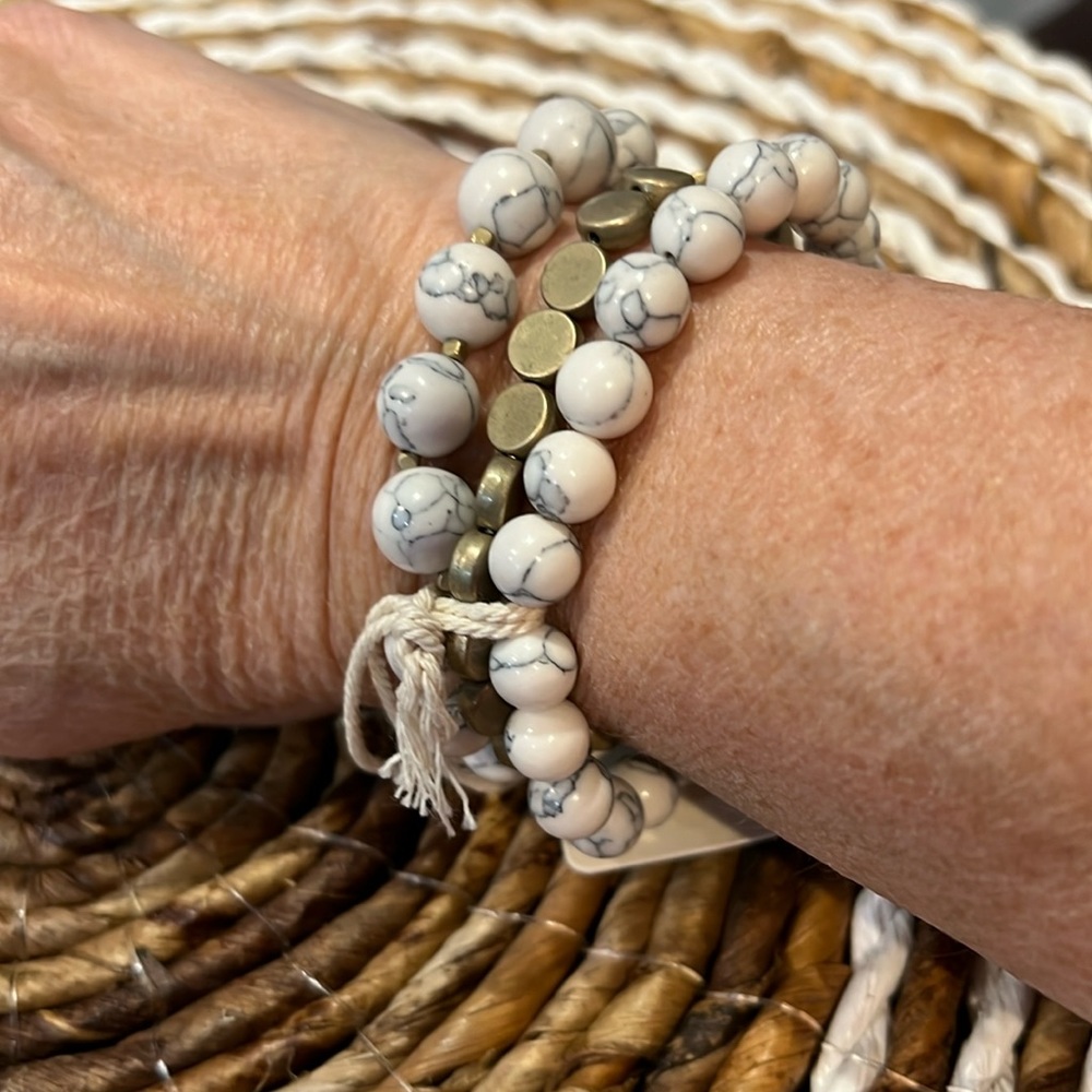 3/$18 Universal Thread Stretch Bracelet Set - New - Lot 1008